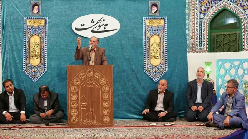 طنین آوای مداحان یزدی در مساجد محلات مختلف شهر یزد