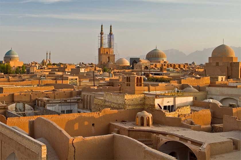 حضور رئیس جمهور در کارگاه احیای بنای تاریخی در یزد