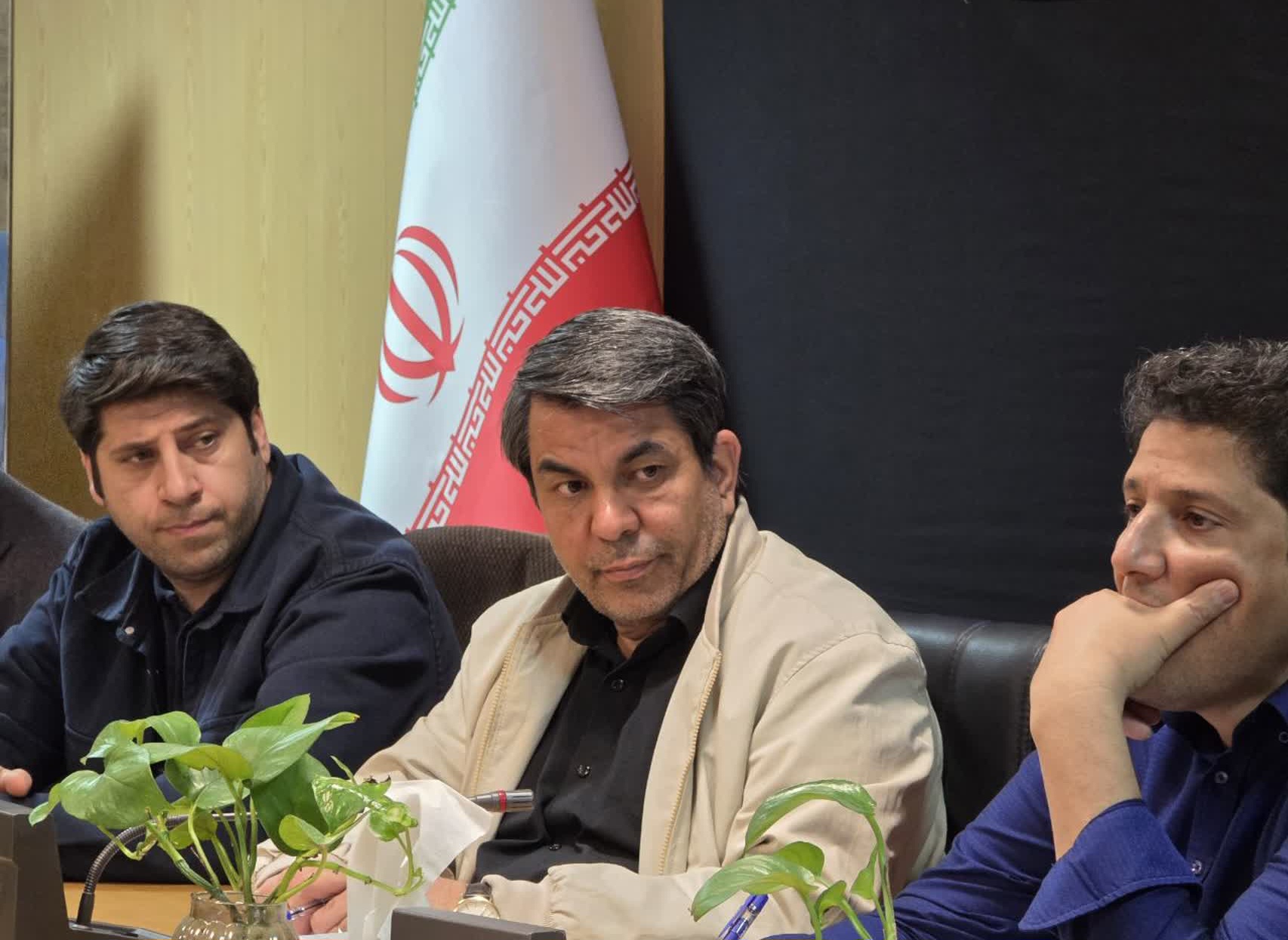 اولویت استان تأمین کالا برای بازار است/ ضرورت اشراف کامل بر موجودی کالاهای اساسی در استان
