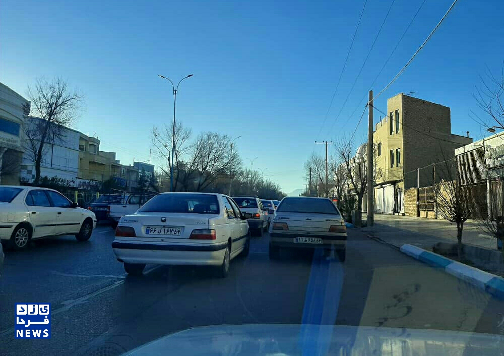 صبح امروز ترافیک سنگین میدان معلم به سمت میدان شهید باهنر