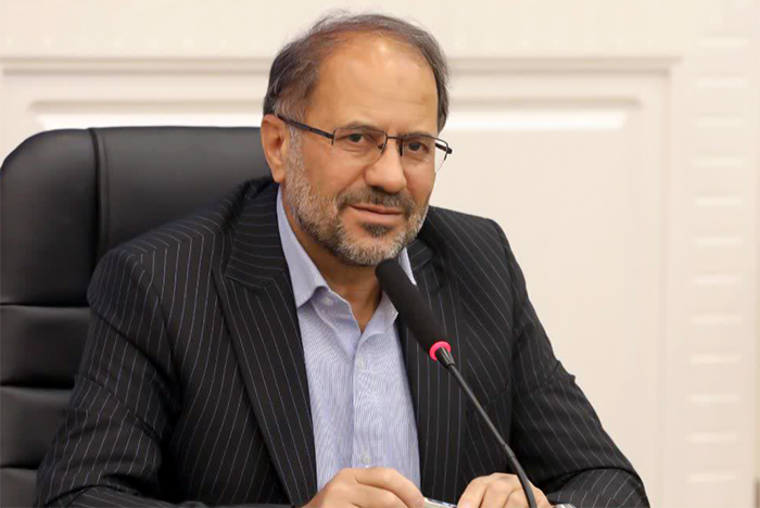 مسئولان برای شنیدن مشکلات مردم گوش شنوا داشته باشند