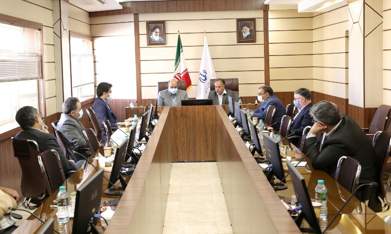 نشست مدیران استانی وزارت اقتصاد با مسئولان اتاق تعاون یزد برگزار شد