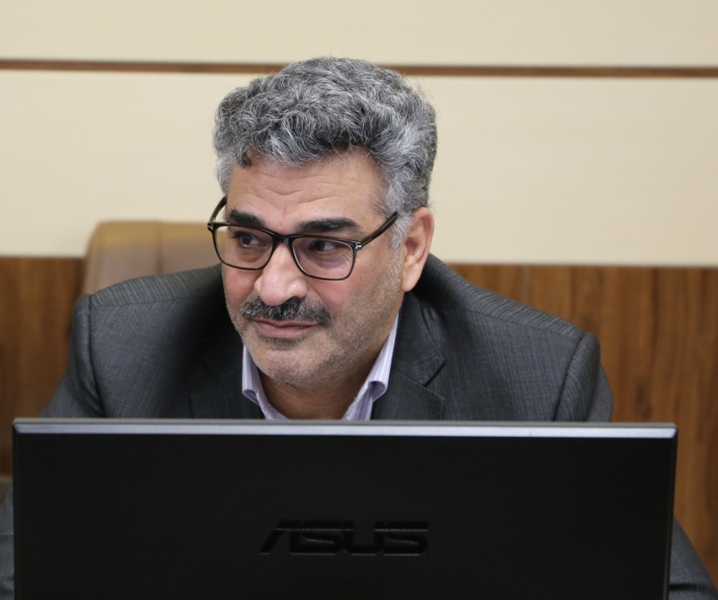 مدیر کل بیمه ایران در یزد خواستار تاسیس صندوق بیمه همگانی شد   